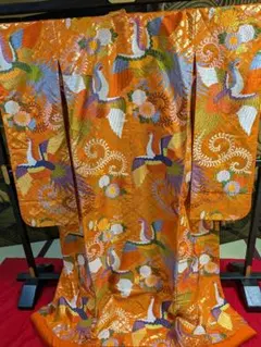 色打掛 唐織物オレンジ 鳳凰 菊 刺繍のサムネイル