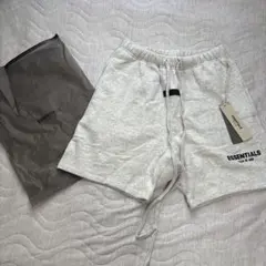ESSENTIALS ハーフパンツ グレー XS 確認正規品 新品未使用のサムネイル