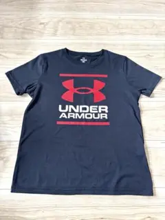 【最大値下中！良品！】UNDER ARMOUR ロゴ Tシャツ 黒(150㎝)