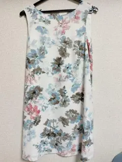 ジャスグリッティー　花柄ワンピース