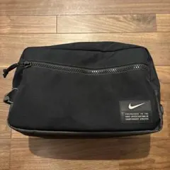 ナイキ(NIKE) シューズケース CQ9470-010