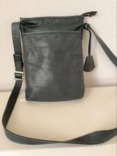 m0851 フラップショルダーバッグ A4サイズ - メルカリ