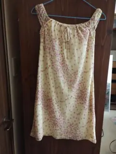 値下げました♡新品美品♡Shall＆Shallsオフショルダーワンピース