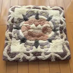 ムートンクッション