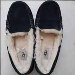 UGG 　モカシンブラック