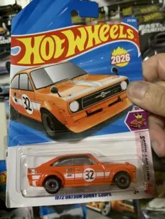 ホットウィール 1972 DATSUN SUNNY COUPEのサムネイル
