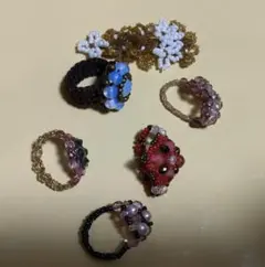 ビーズハンドメイド 花モチーフリング 5点セットとビーズヘアピン