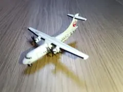 全日空商事ANA DHC-8-300 A-net つばき塗装 1/200 - メルカリ