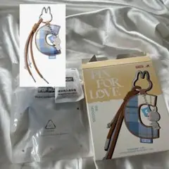 ラブブ PIN FOR LOVE アルファベットイニシャル チャーム C