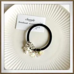 No.1391 ハンドメイドヘアゴム　パールのヘアゴム　じゃらじゃらヘアゴム　白