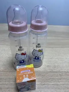 値下げ！Hello Kitty 哺乳瓶 250ml 2本セット＋チュチュ乳首✖️2