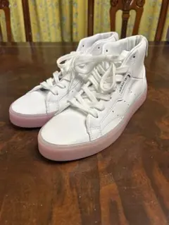 【新品】アディダス　adidas SLEEK MID W 　白スニーカーピンク