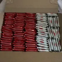 キットカット　100個のサムネイル