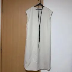 ワンピース　URBAN RESEARCH ROSS白,ベージュ