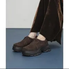 【美品】KBF ステッチデザインスリッポン 厚底37のサムネイル