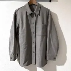 ユニクロ ブラッシュドジャージーシャツジャケット ベージュ