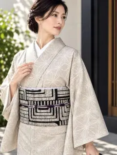 美品 正絹袷 地紋色無地 一つ縫い紋 丸に隅立て四つ目 キャメル 
