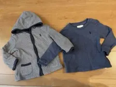 ストライプフード付きパーカーとロングTシャツ