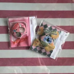 スライドポーチ付缶バッジ パペットスンスン ポップアップ キャンディストア