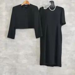 美品LOVELIASONブラックフォーマルスーツ 11号 L日本製 チェック