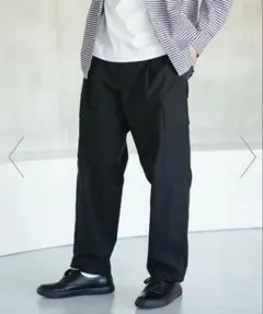 【美品】クリーンストレッチカーゴパンツ　ブラック