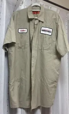 ベージュ ワークシャツ ポケット付き