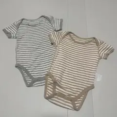 ユニクロ　ボディースーツ