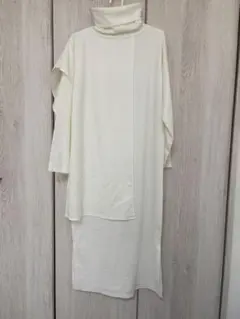 STYLEMIXER ホワイト タートルネック ロングワンピース　スリット入り