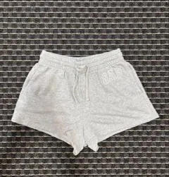 GAP グレー スウェットショートパンツ