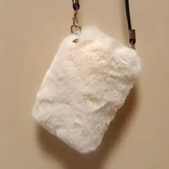 ホワイトファー スマホショルダーバッグ