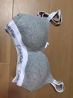 Calvin Klein グレー ブラジャー Sサイズ