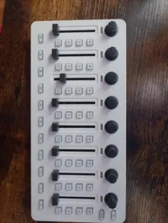 Item thumbnail for item 168f480a-de0d-408e-8f90-6df3644e8892