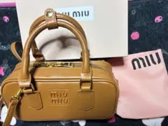 早い者勝ち！MIUMIUショルダーバッグ ボストンバッグ輸入品