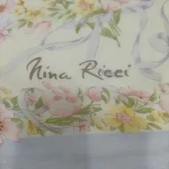Nina Ricci 花柄スカーフ 約80cm x 80cm