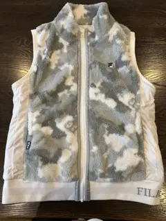 FILA グレー蓄熱ボアベスト