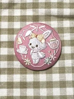 ウィッシュミーメル　サンリオ　刺繍缶バッジ