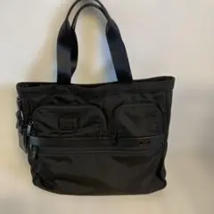 ⭐️極美品⭐️　TUMI　エクスパンダブルトート　ビジネスバッグ　ブラック SHIPS別注】TUMI: 完全別注モデル エクスパンダブル スクエア