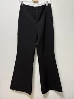 GU ジーユー　ストレッチフレアパンツ　ブラック