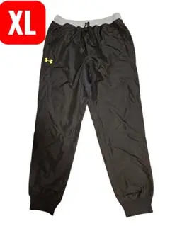 人気✨送料無料✨Under Armour 黒 メンズジャージパンツ シャカシャカ