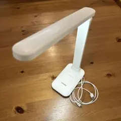 ホワイト USB充電式 デスクライト 折りたたみ式