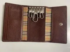 美品！Burberryブラウンレザー5連キーケース チェック柄ユニセックス