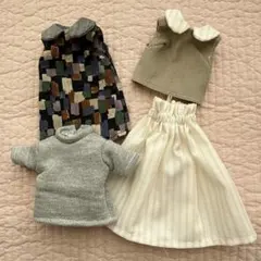 22㎝ドール　ハンドメイド服４点セットセット　リカちゃん