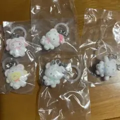 サンリオ　ふわふわスノー　めじるしアクセサリー