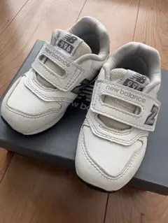 new balance 996 ホワイト/グレー　13.5センチ　iz996