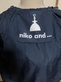 LEEmagazine × niko and... ポケッタブルナイロンパーカーのサムネイル