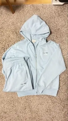 最終お値下げ☆True Religion ストーンロゴジップアップフーディ