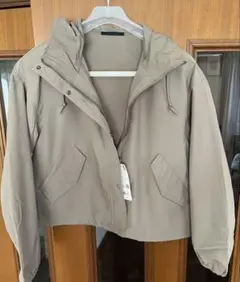 UNIQLO コットンブレンドショートパーカ カーキ Mサイズ（タグあり）