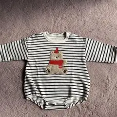 ストライプ柄ロンパース クマ刺繍付き