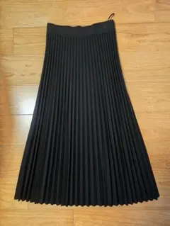 【2回着用のみ】Theory プリーツスカート S (2023年秋冬物)