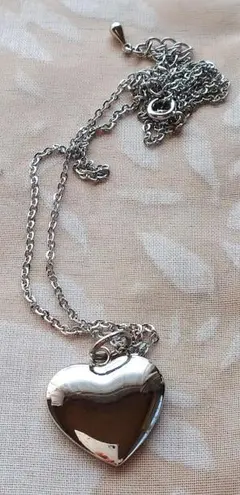 Item thumbnail for item 22a3c5f9-1ca0-40ad-98be-dee7f6c79858